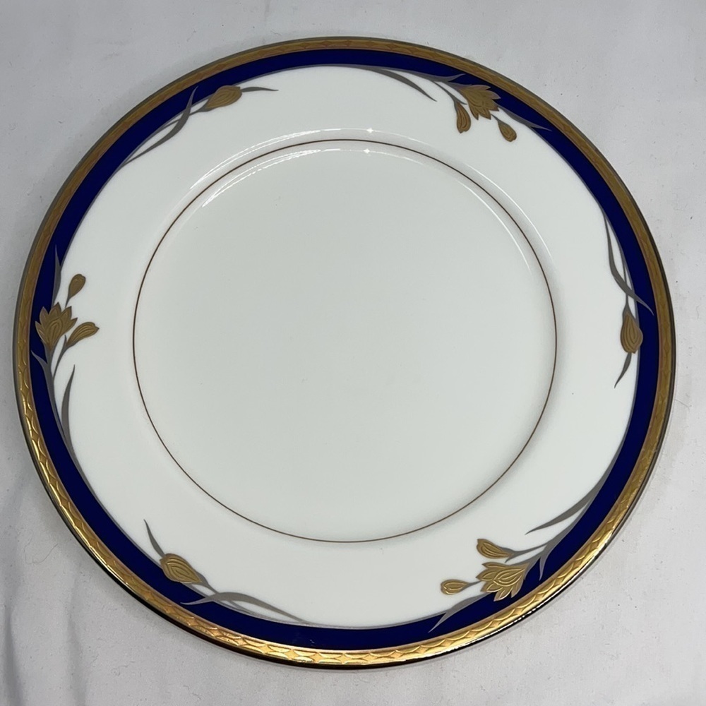 Narumi Oscar de la Renta AF006 24 Karat Cobalt Bone China Dinner Plate